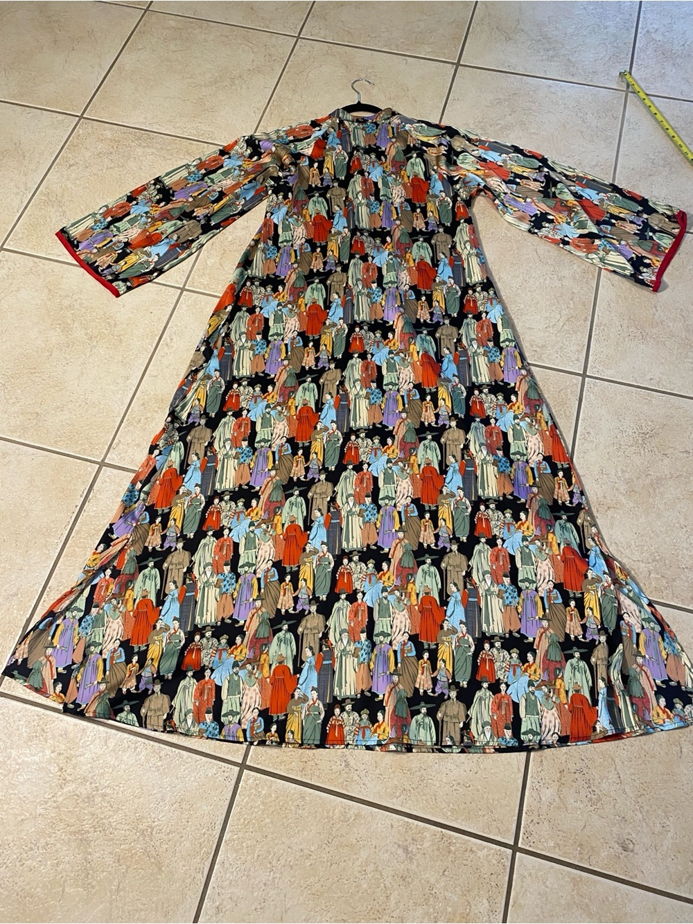 Natori Multicolor Printed Long Robe with Figure Motif - Picture 9 of 12